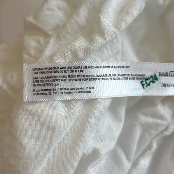 Urban Outfitters Out From Under Dolce Verano Micro Shorts NWT Ivory Bloomers L - Picture 8 of 8